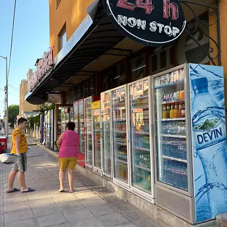 Cozy In Sunny Appartement